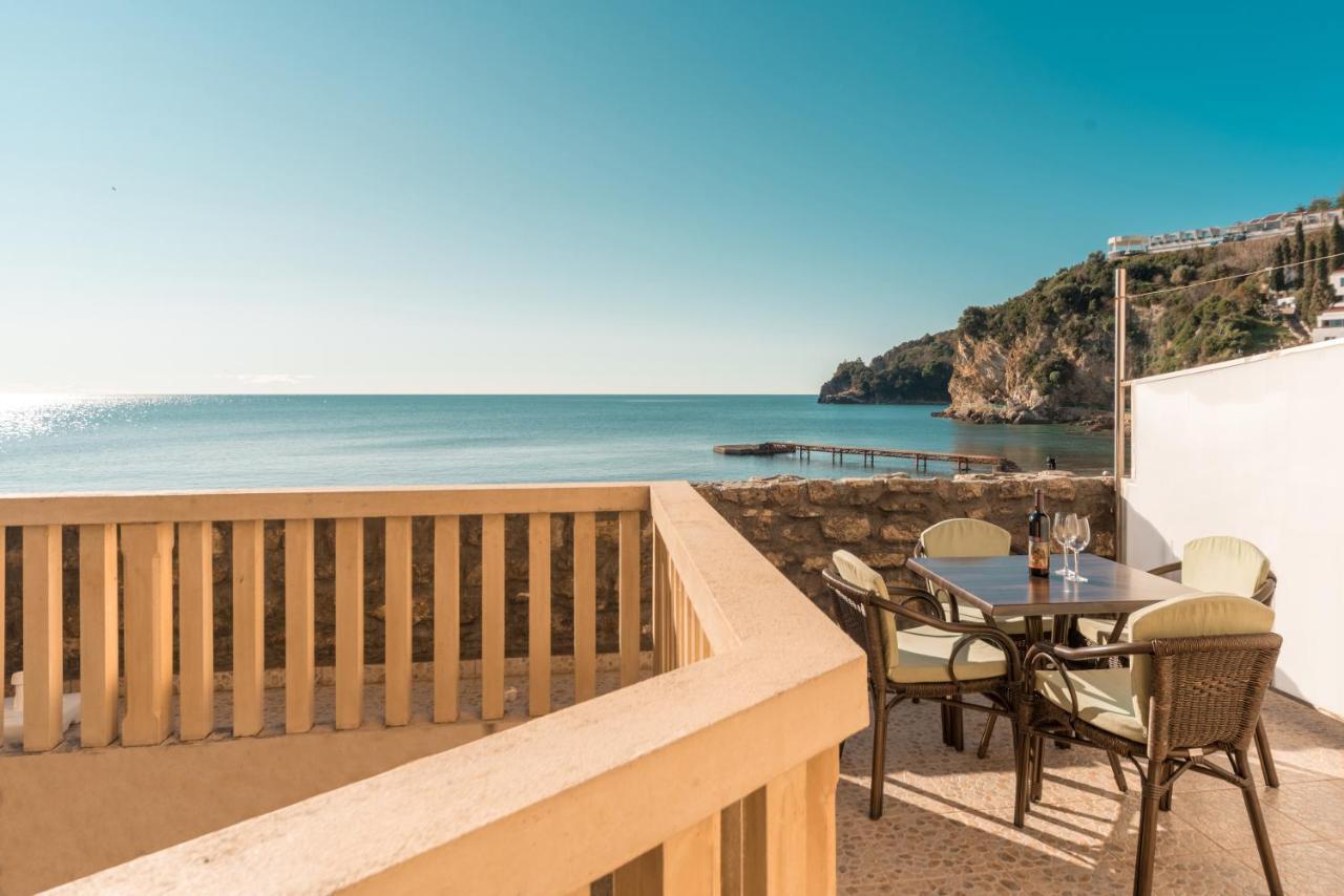 R Club Apartments Old Town Budva Eksteriør bilde