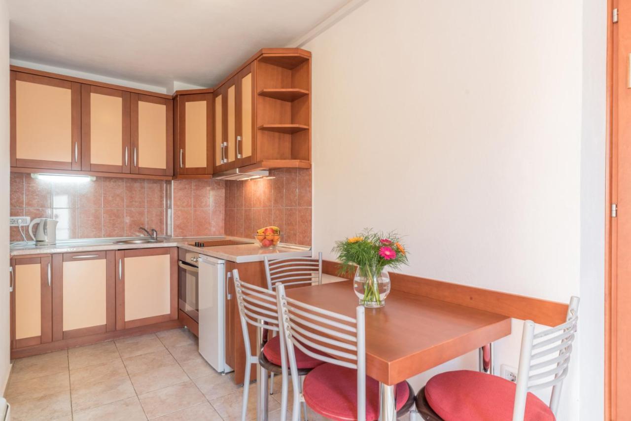 R Club Apartments Old Town Budva Eksteriør bilde