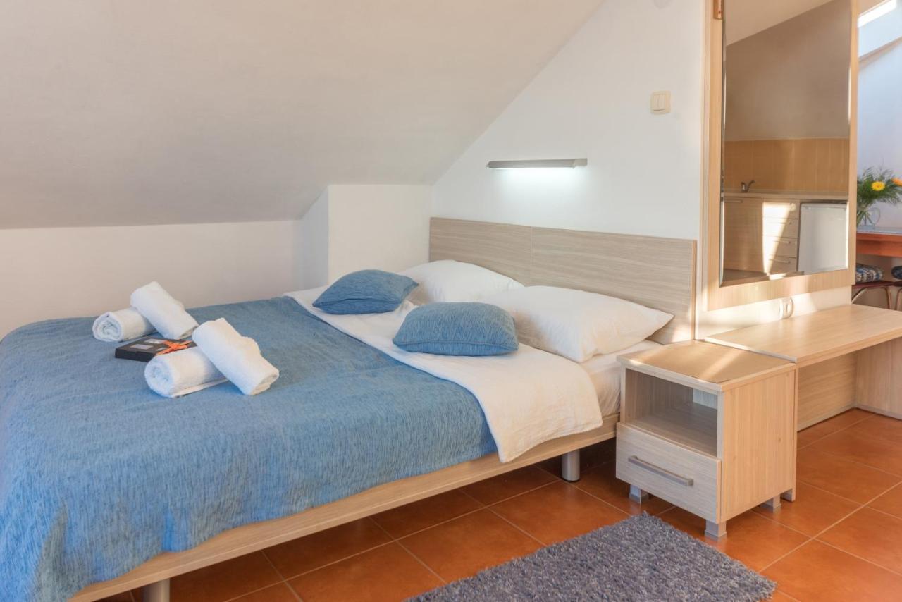 R Club Apartments Old Town Budva Eksteriør bilde